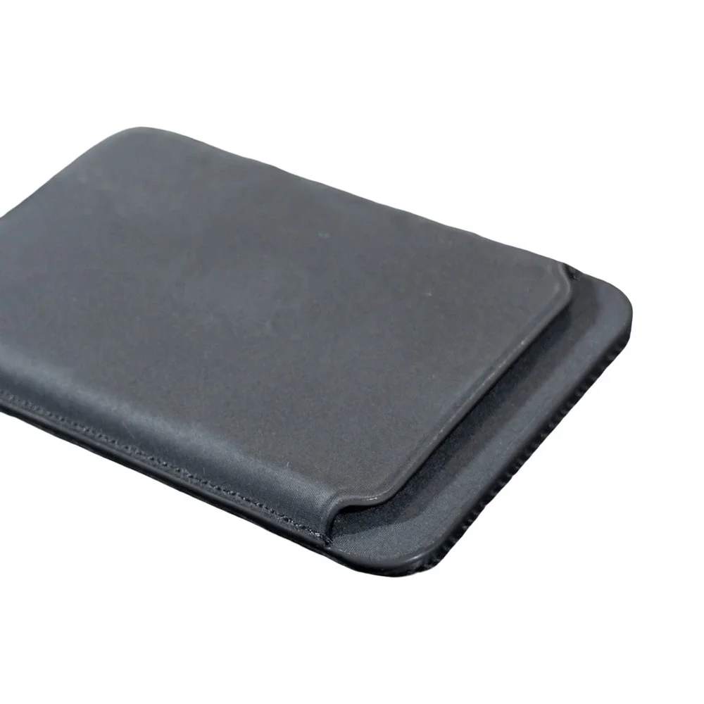 Qq3U Apple FineWoven Wallet with MagSafe for iPhone 14 / 15 Series - Black Used